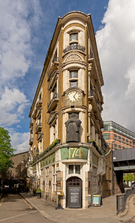 London, Blackfriars - The Black Friar - John Betjeman - Leslie Grant-Adamson